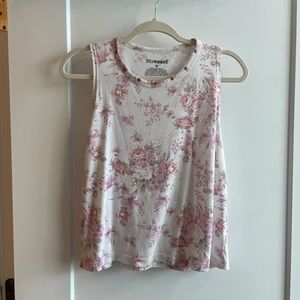 Stranded floral muscle tee